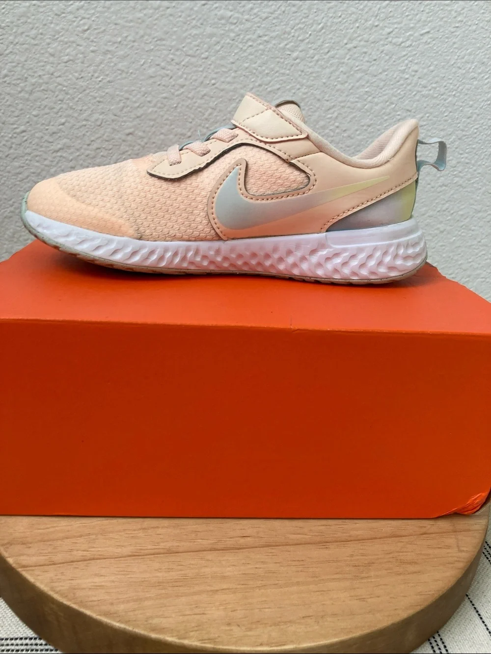 SALE! 50% Off Nike Kids Peach and White Lightweight Sneaker Size: 13c
